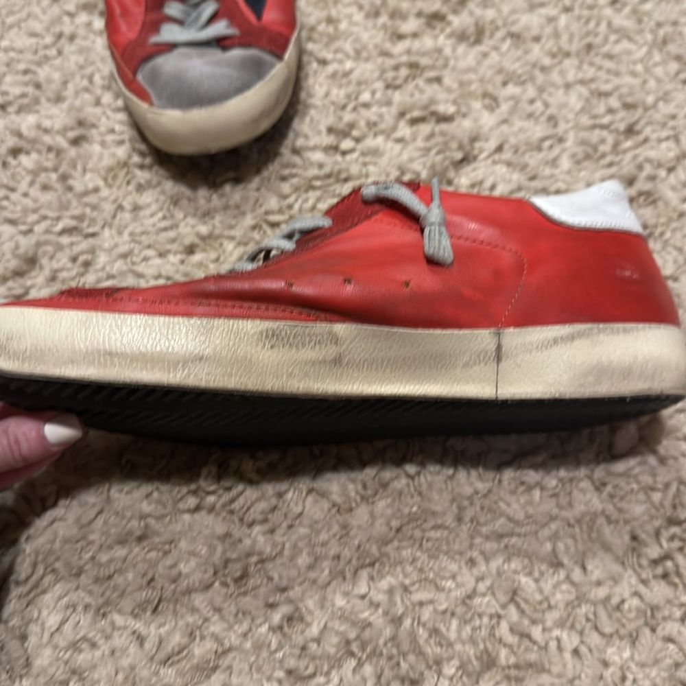 Golden Goose Men’s Red Leather Black Star Superstar Low Top Sneakers - Picture 9 of 9